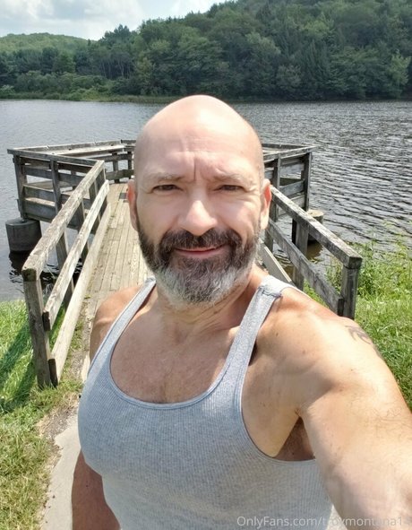 Naakte gelekte OnlyFans-foto van Troymontana14