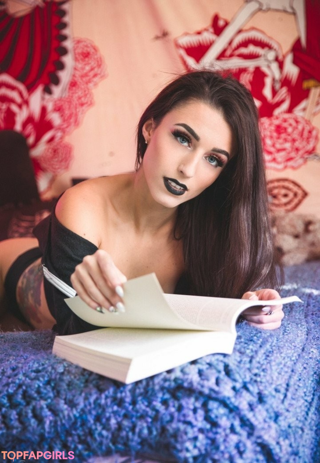 Naakte gelekte OnlyFans-foto van Missfayevip #121 Naakte gelekte OnlyFans-foto van Missfayevip #121