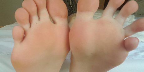 Naakte gelekte OnlyFans-foto van Sativa Skies