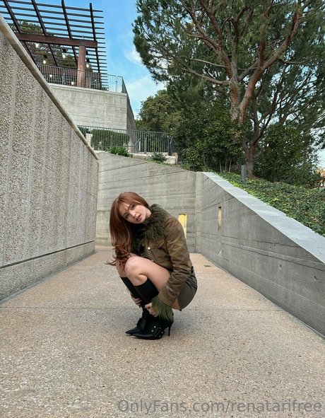 Naakte gelekte OnlyFans-foto van Renatarifree