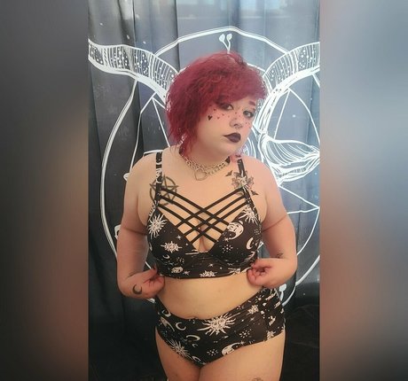 Invictastyxx