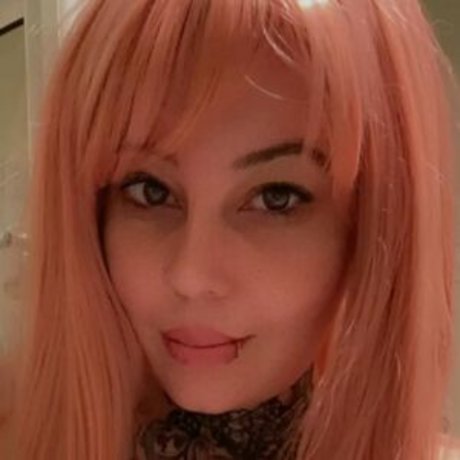 Naakte gelekte OnlyFans-foto van Jessica Monchouchou