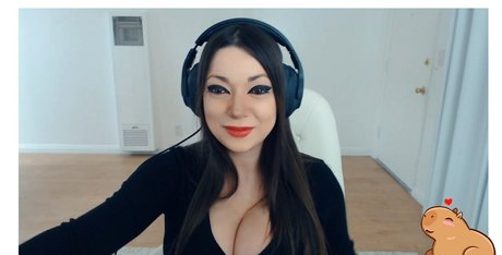 Naakte gelekte OnlyFans-foto van Cosplaybani