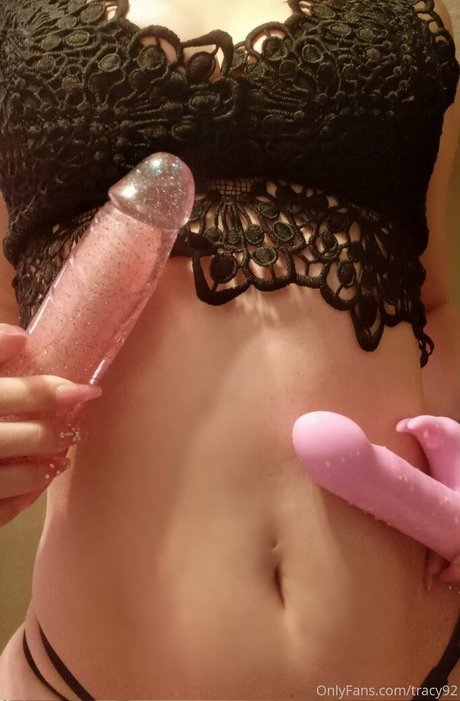 Naakte gelekte OnlyFans-foto van Tracy92