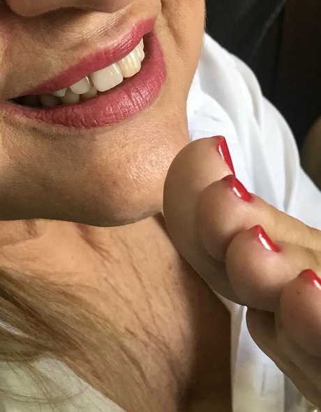 Naakte gelekte OnlyFans-foto van Sisilva2
