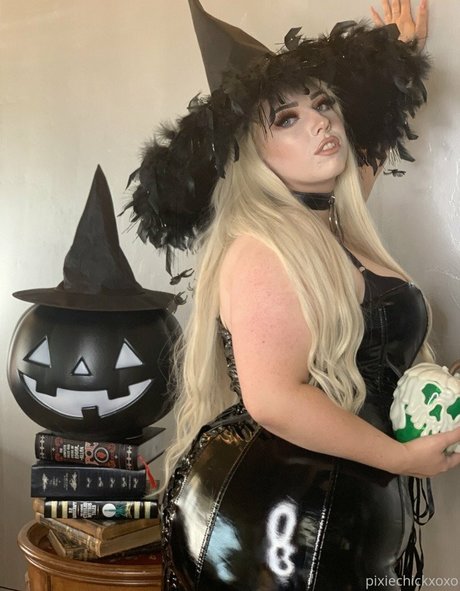 Pixiechickxoxo