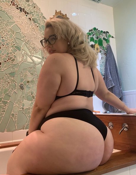 Pixiechickxoxo