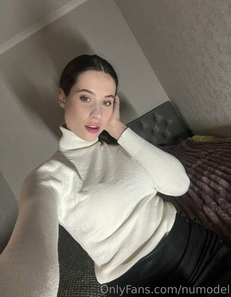 Naakte gelekte OnlyFans-foto van Modasexy