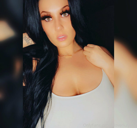 Naakte gelekte OnlyFans-foto van Kloverkay901