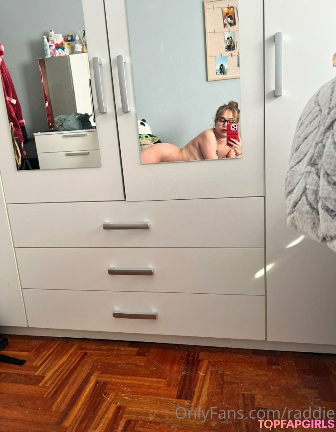 Naakte gelekte OnlyFans-foto van Raddie Llod #22 Naakte gelekte OnlyFans-foto van Raddie Llod #22