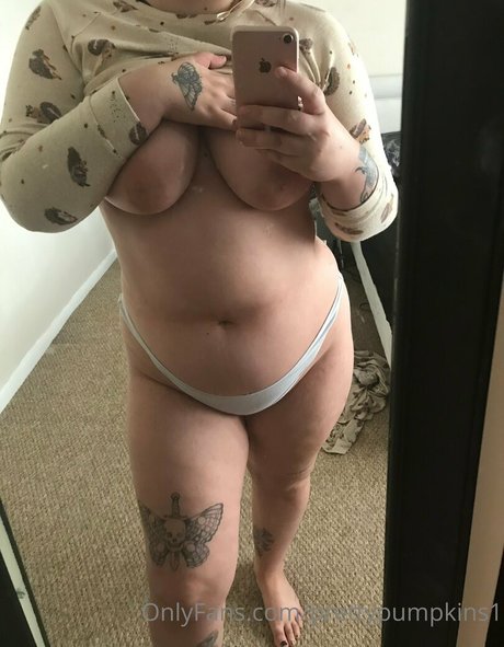 Naakte gelekte OnlyFans-foto van Prettypumpkins1