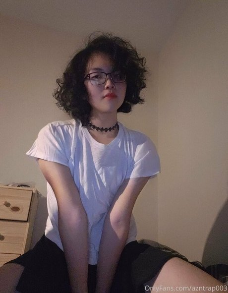 Naakte gelekte OnlyFans-foto van Azntrap003