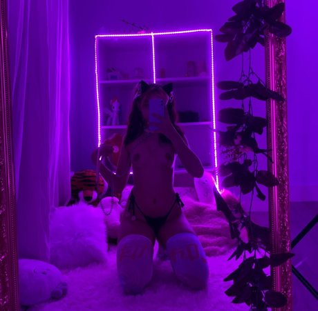 Molly_bl0om
