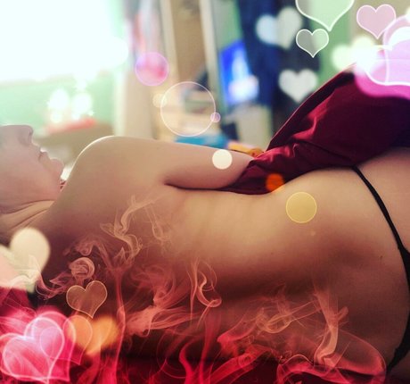 Naakte gelekte OnlyFans-foto van Keirax