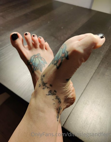 Ditteslegsandfeet
