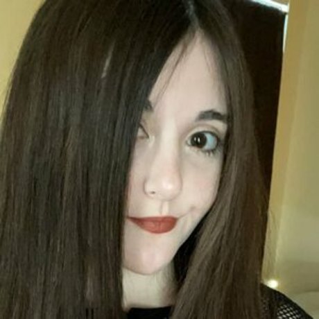 Naakte gelekte OnlyFans-foto van Pinkmercy