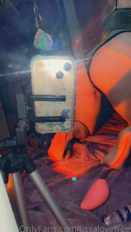 Naakte gelekte OnlyFans-foto van Lissalovefree