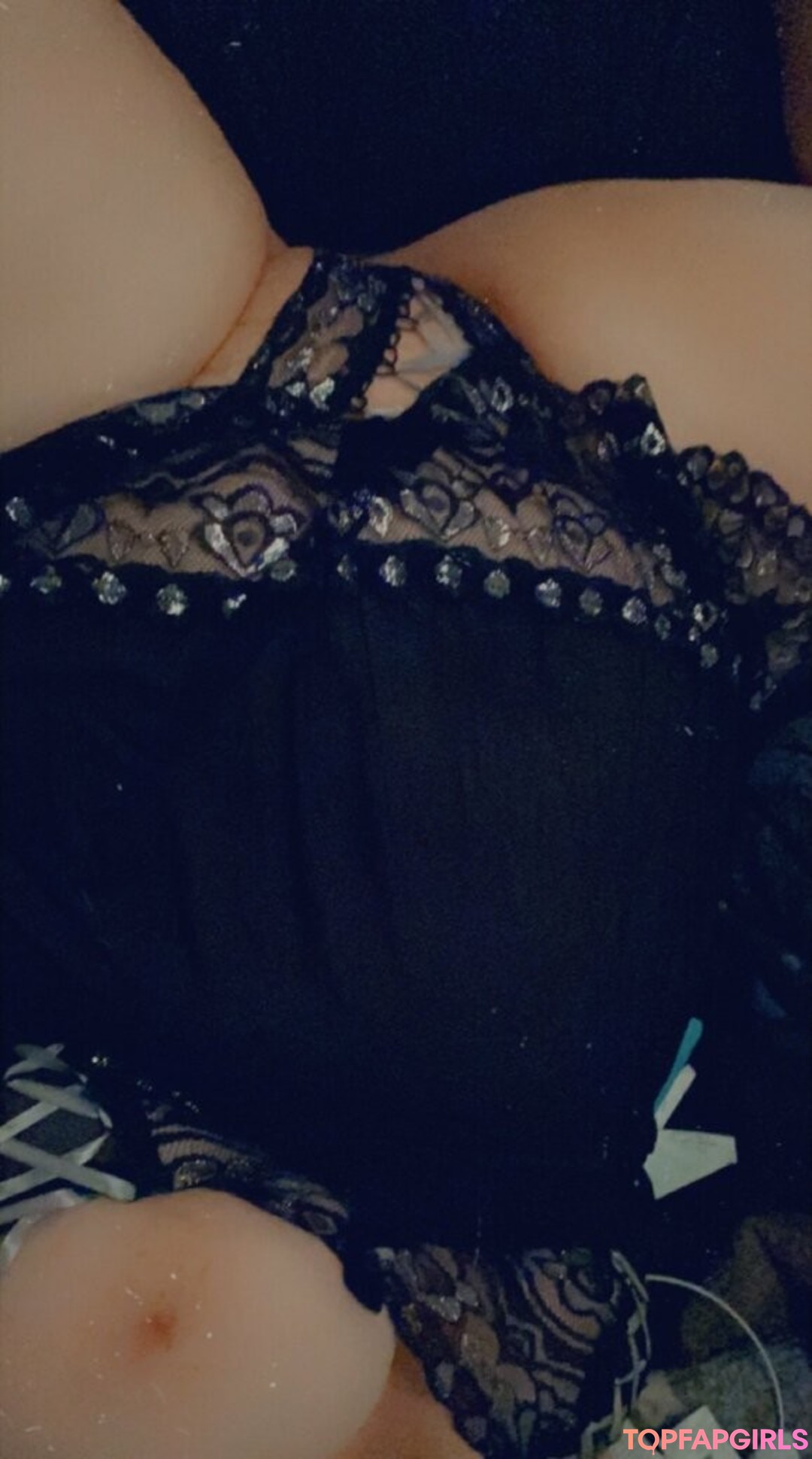 Naakte gelekte OnlyFans-foto van Thescarlettfawx #5 Naakte gelekte OnlyFans-foto van Thescarlettfawx #5