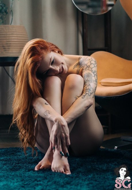 Naakte gelekte OnlyFans-foto van Akalli