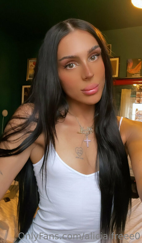 Naakte gelekte OnlyFans-foto van Aliciafreee0