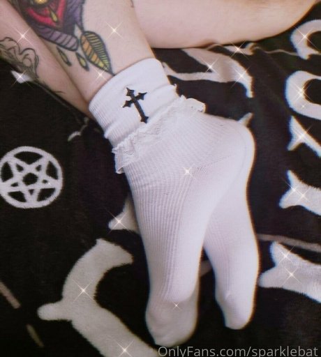 Naakte gelekte OnlyFans-foto van Sparklebat