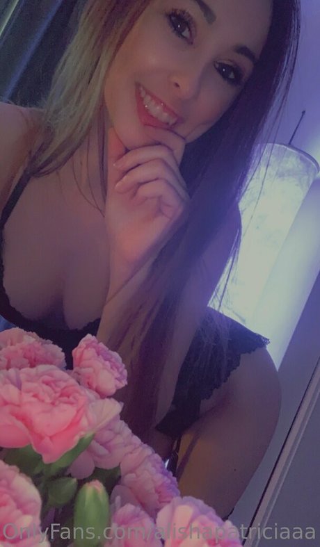 Naakte gelekte OnlyFans-foto van Alishapatriciaaa