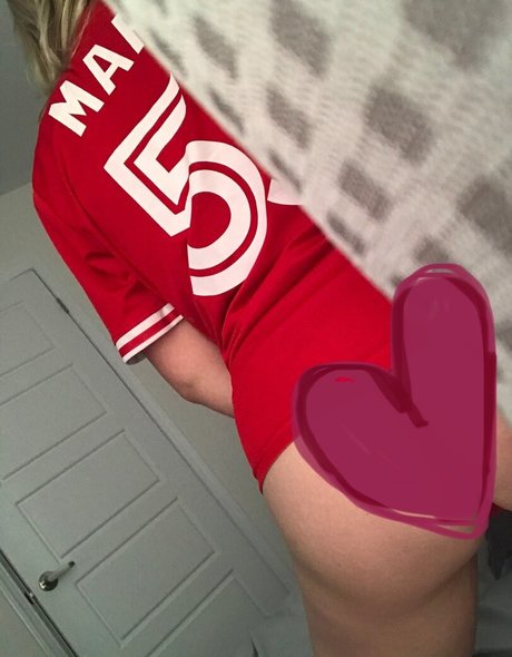 Naakte gelekte OnlyFans-foto van Katrina Cooper