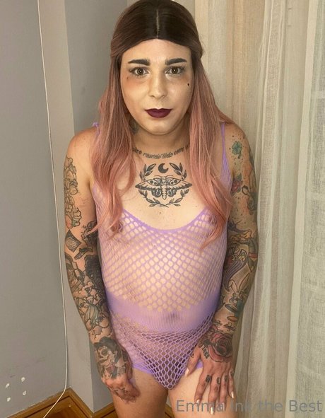 Naakte gelekte OnlyFans-foto van Emmaink13