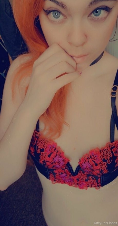 Naakte gelekte OnlyFans-foto van Naughtylittlekitten93