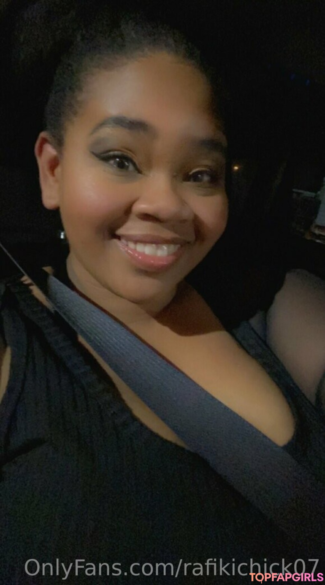 Naakte gelekte OnlyFans-foto van Rafikichick07 #20 Naakte gelekte OnlyFans-foto van Rafikichick07 #20