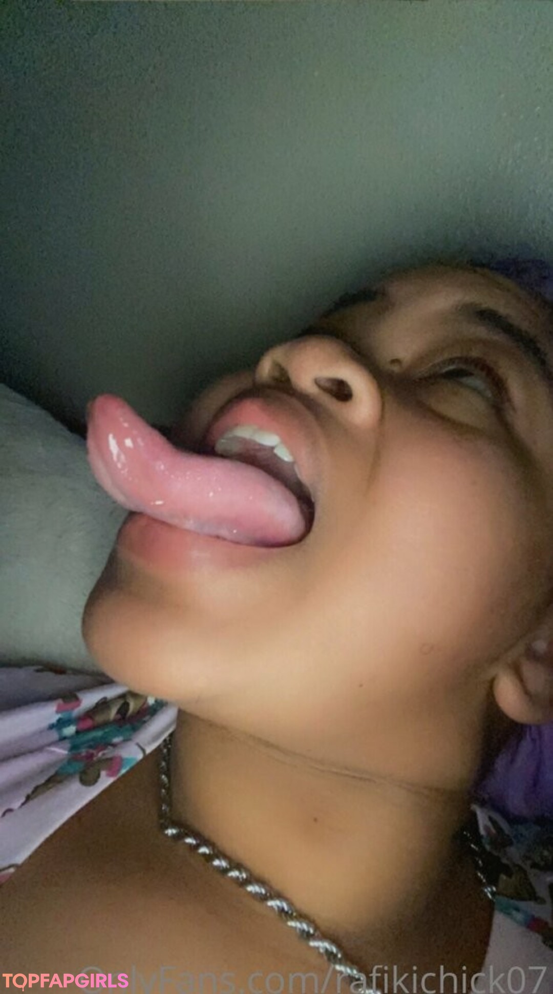 Naakte gelekte OnlyFans-foto van Rafikichick07 #7 Naakte gelekte OnlyFans-foto van Rafikichick07 #7