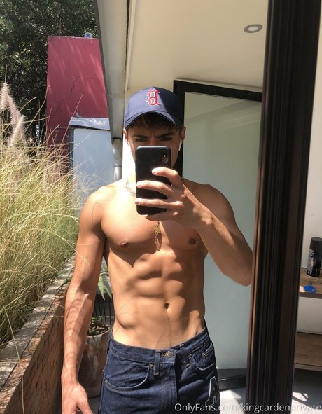 Prettyboyaedan