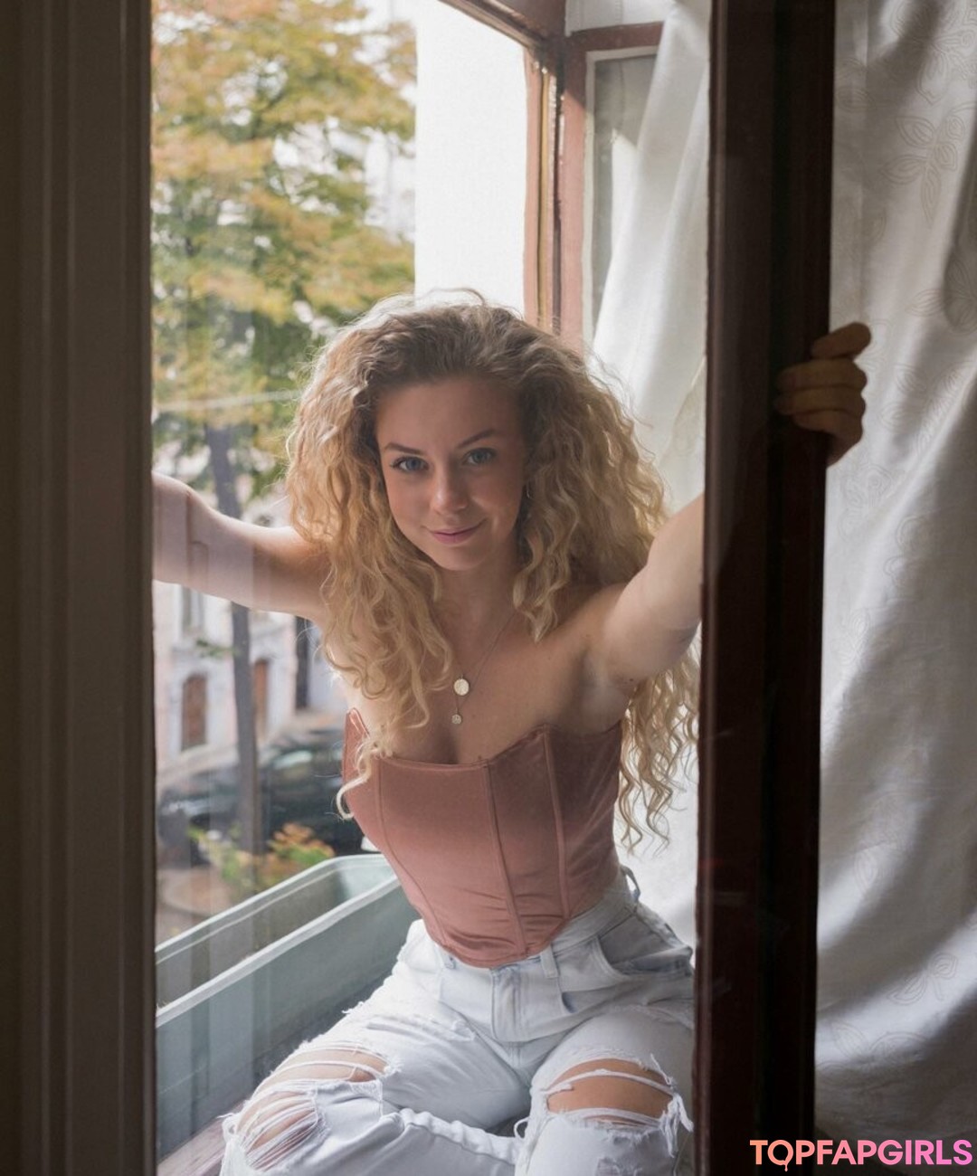 Naakte gelekte OnlyFans-foto van Dalmalaluna #13 Naakte gelekte OnlyFans-foto van Dalmalaluna #13