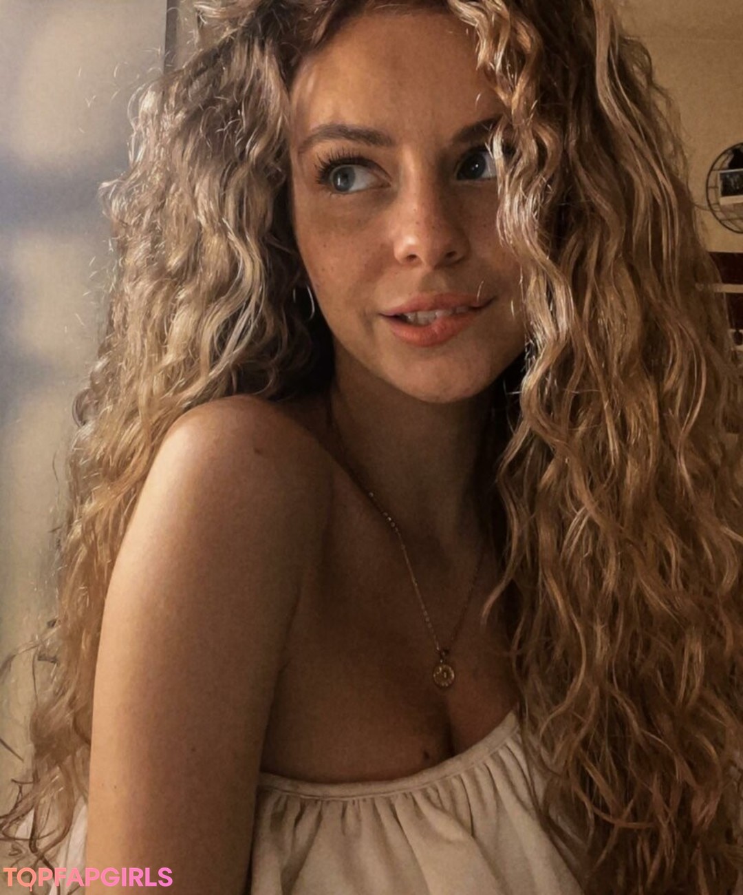 Naakte gelekte OnlyFans-foto van Dalmalaluna #17 Naakte gelekte OnlyFans-foto van Dalmalaluna #17