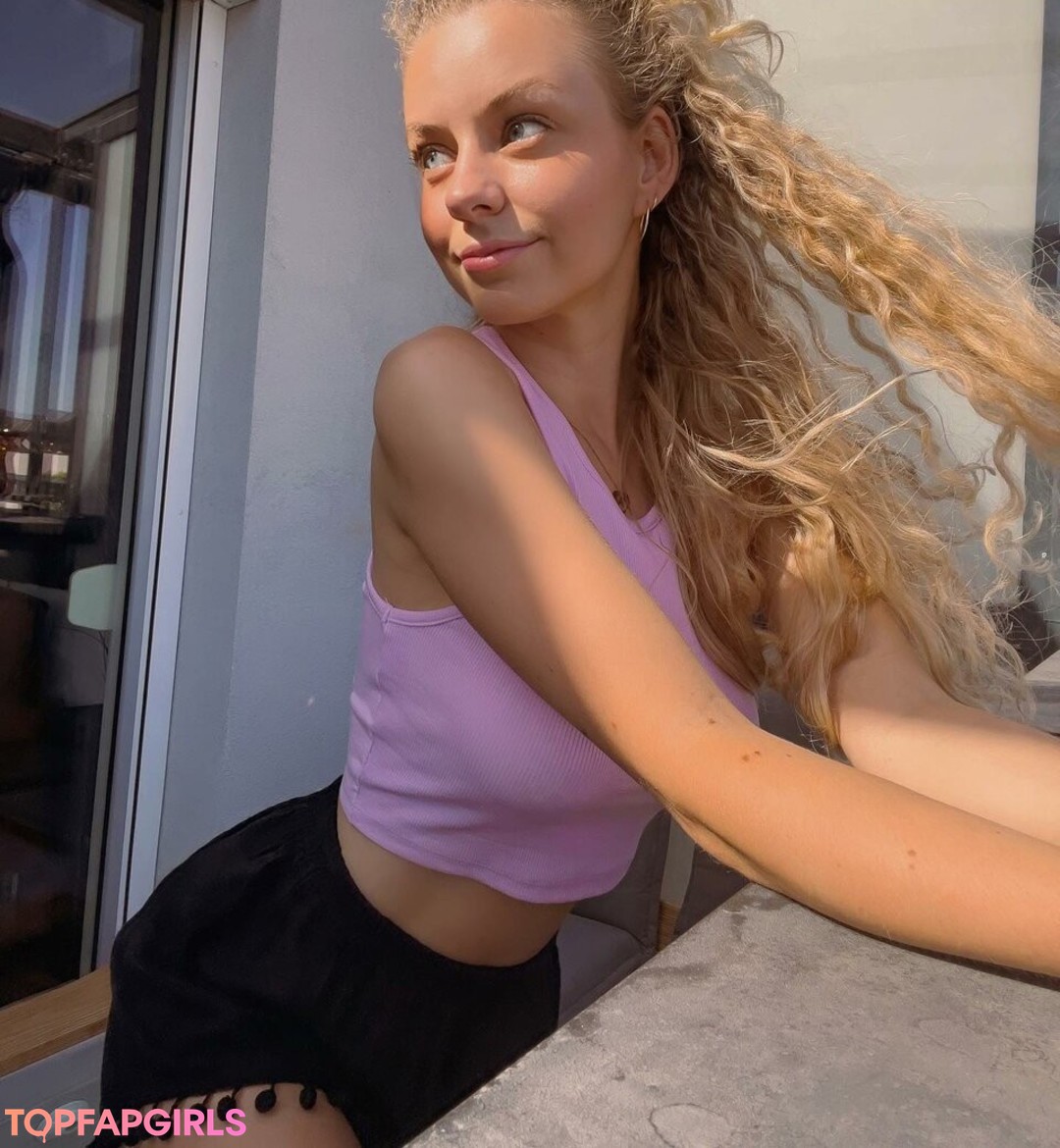 Naakte gelekte OnlyFans-foto van Dalmalaluna #2 Naakte gelekte OnlyFans-foto van Dalmalaluna #2