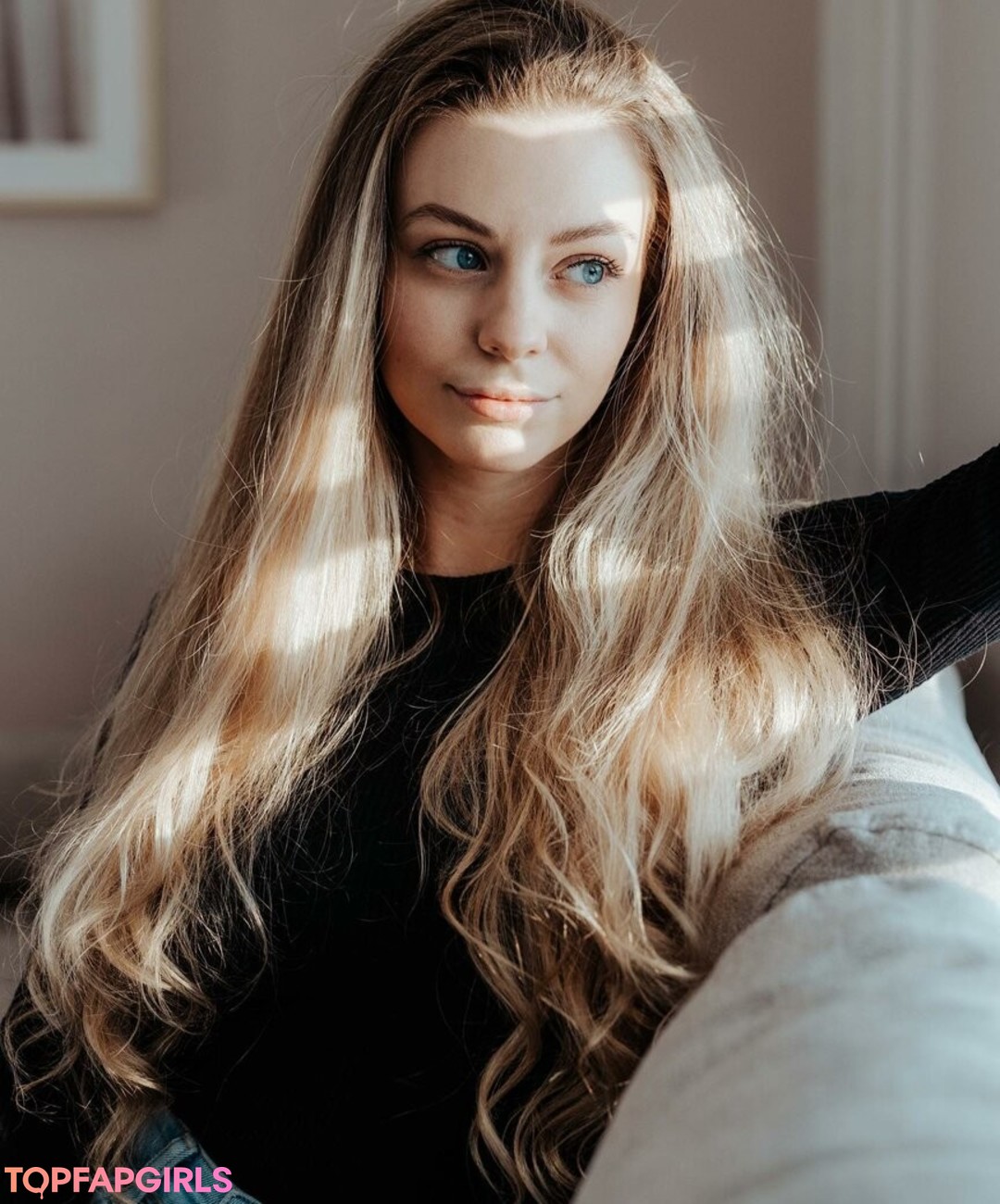 Naakte gelekte OnlyFans-foto van Dalmalaluna #24 Naakte gelekte OnlyFans-foto van Dalmalaluna #24