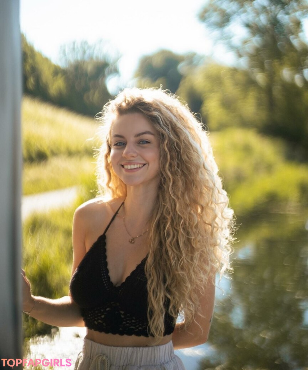 Naakte gelekte OnlyFans-foto van Dalmalaluna #3 Naakte gelekte OnlyFans-foto van Dalmalaluna #3