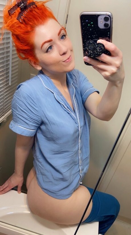 Naakte gelekte OnlyFans-foto van Kittythedorkfree