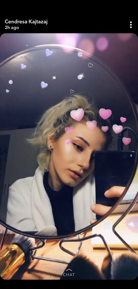 Naakte gelekte OnlyFans-foto van Bellelloy