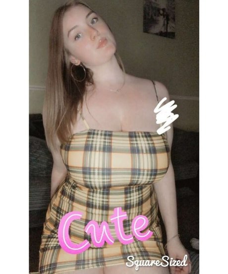 Naakte gelekte OnlyFans-foto van Lydia B