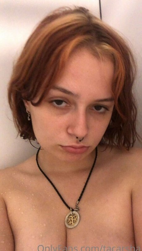 Naakte gelekte OnlyFans-foto van Tacarsha