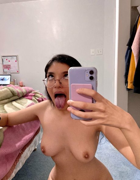 Naakte gelekte OnlyFans-foto van Wantmyass888