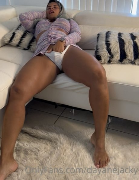 Naakte gelekte OnlyFans-foto van Mulher Jaca
