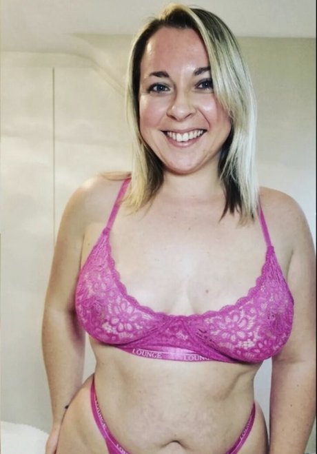 Naakte gelekte OnlyFans-foto van Unknown Girl