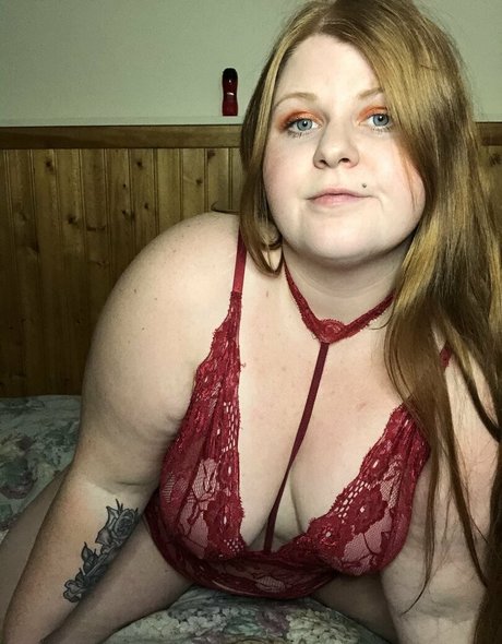 Naakte gelekte OnlyFans-foto van Gingermilfxx