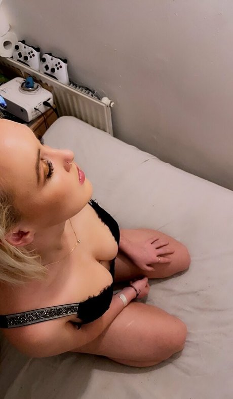 Annanicolevip