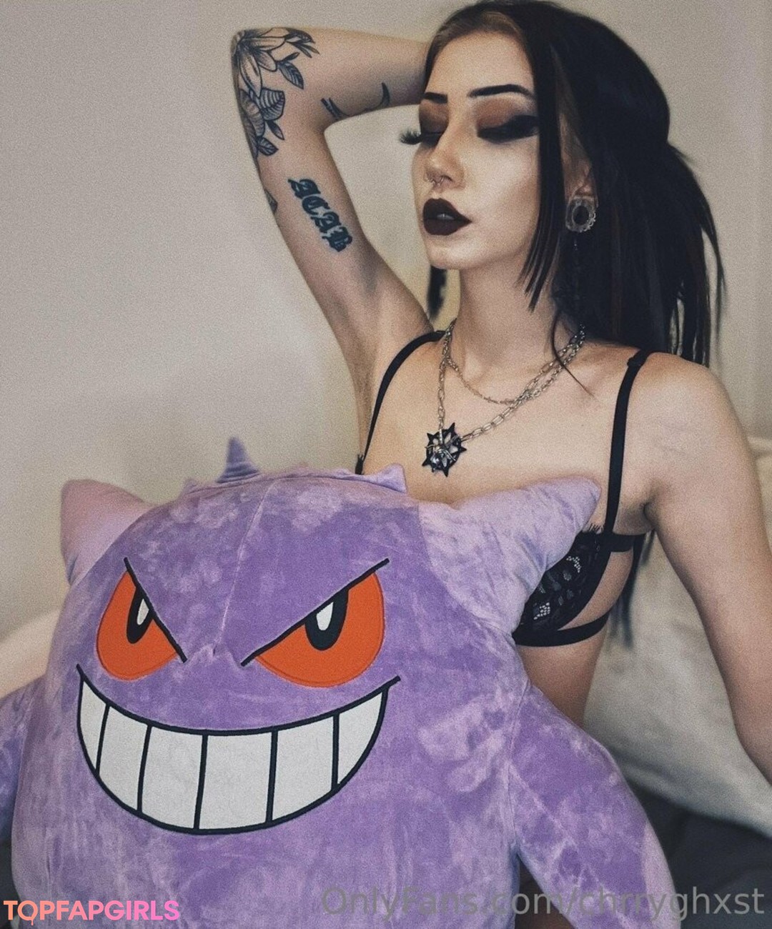 Naakte gelekte OnlyFans-foto van Chrryghxst #193 Naakte gelekte OnlyFans-foto van Chrryghxst #193