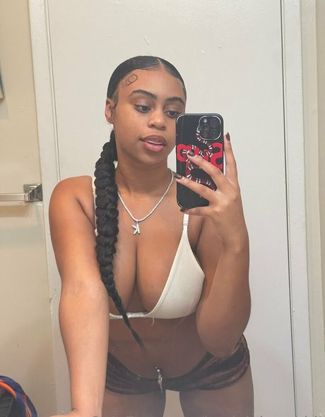 Naakte gelekte OnlyFans-foto van Kaylalebombbb