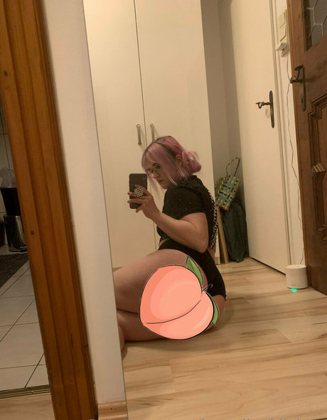 Naakte gelekte OnlyFans-foto van Kawaiiyukiichan