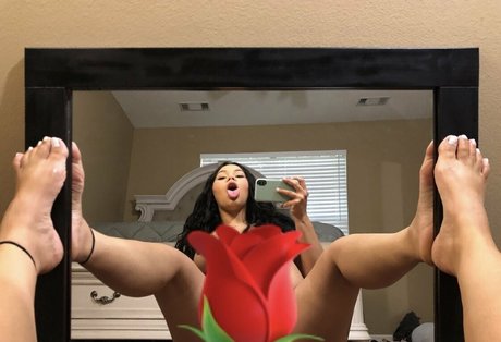 Naakte gelekte OnlyFans-foto van Rooxie